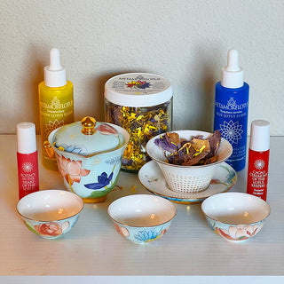 Metamorflotus Fine China Tea Set with Case